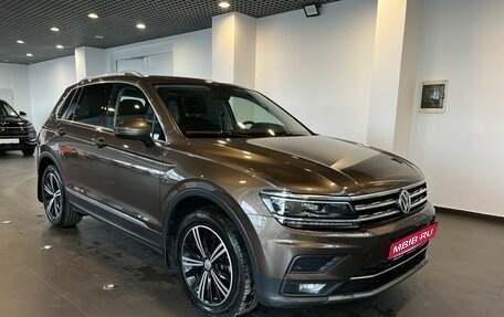 Volkswagen Tiguan II, 2018 год, 2 675 000 рублей, 1 фотография