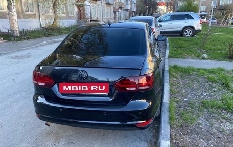 Volkswagen Jetta VI, 2013 год, 985 000 рублей, 3 фотография