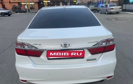 Toyota Camry, 2015 год, 2 250 000 рублей, 11 фотография