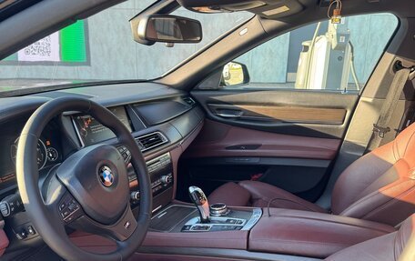 BMW 7 серия, 2014 год, 1 850 000 рублей, 10 фотография