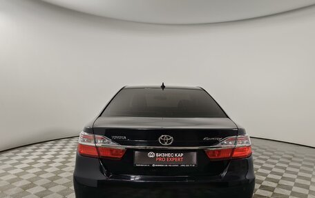 Toyota Camry, 2016 год, 1 879 000 рублей, 6 фотография