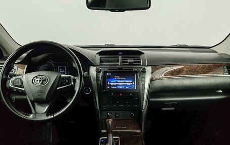 Toyota Camry, 2016 год, 1 879 000 рублей, 14 фотография