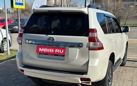 Toyota Land Cruiser Prado 150 рестайлинг 2, 2015 год, 3 590 000 рублей, 4 фотография