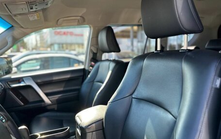 Toyota Land Cruiser Prado 150 рестайлинг 2, 2015 год, 3 590 000 рублей, 10 фотография