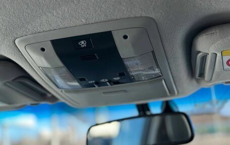 Toyota Land Cruiser Prado 150 рестайлинг 2, 2015 год, 3 590 000 рублей, 21 фотография