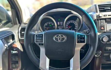 Toyota Land Cruiser Prado 150 рестайлинг 2, 2015 год, 3 590 000 рублей, 20 фотография