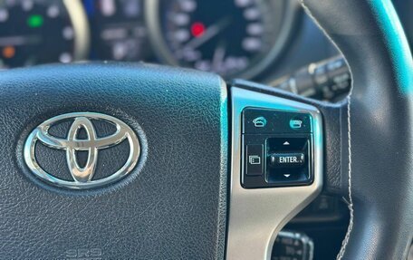 Toyota Land Cruiser Prado 150 рестайлинг 2, 2015 год, 3 590 000 рублей, 19 фотография