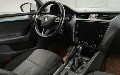 Skoda Octavia, 2018 год, 1 513 000 рублей, 10 фотография