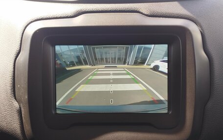 Jeep Renegade I рестайлинг, 2019 год, 1 770 000 рублей, 13 фотография