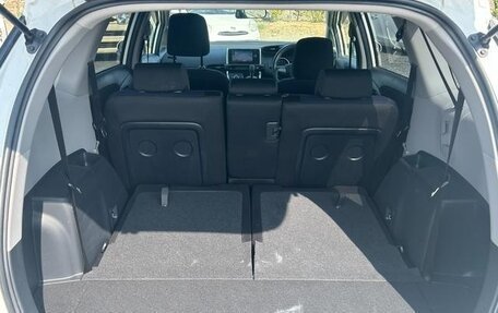 Toyota Wish II, 2015 год, 1 050 000 рублей, 16 фотография