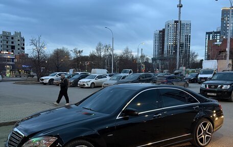 Mercedes-Benz S-Класс, 2012 год, 1 900 000 рублей, 4 фотография