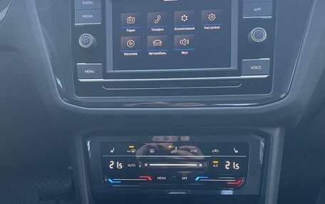 Volkswagen Tiguan II, 2021 год, 2 850 000 рублей, 26 фотография