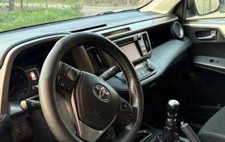 Toyota RAV4, 2016 год, 2 300 000 рублей, 5 фотография