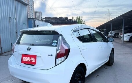 Toyota Aqua I, 2016 год, 850 000 рублей, 3 фотография