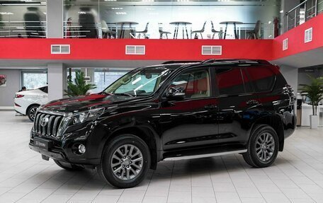 Toyota Land Cruiser Prado 150 рестайлинг 2, 2016 год, 3 250 000 рублей, 1 фотография