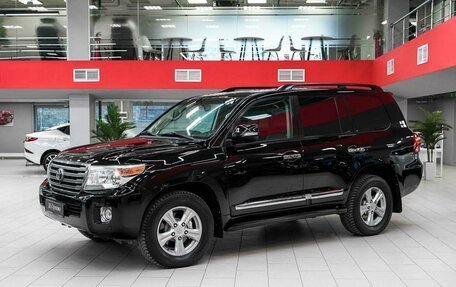 Toyota Land Cruiser 200, 2012 год, 3 290 000 рублей, 1 фотография