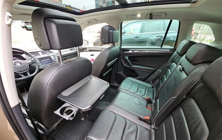 Volkswagen Tiguan II, 2017 год, 2 950 000 рублей, 6 фотография