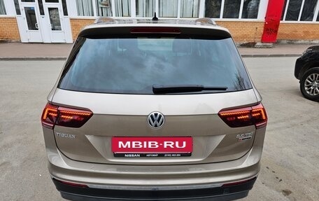 Volkswagen Tiguan II, 2017 год, 2 950 000 рублей, 4 фотография