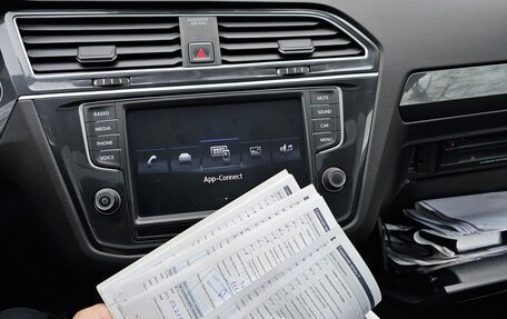 Volkswagen Tiguan II, 2017 год, 2 950 000 рублей, 12 фотография