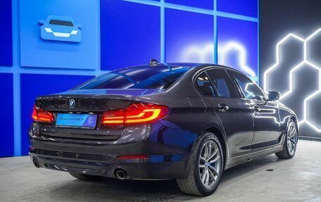 BMW 5 серия, 2019 год, 3 450 000 рублей, 23 фотография