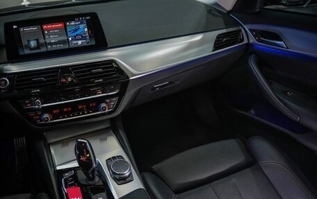 BMW 5 серия, 2019 год, 3 450 000 рублей, 31 фотография