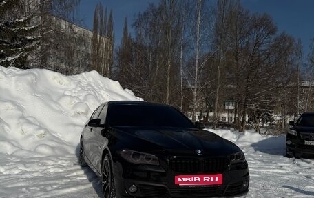 BMW 5 серия, 2013 год, 1 700 000 рублей, 4 фотография