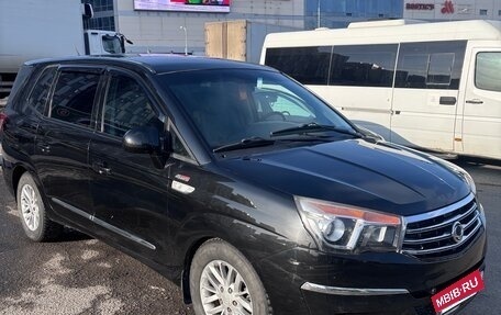 SsangYong Stavic, 2014 год, 1 380 000 рублей, 2 фотография