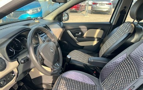 Renault Logan II, 2016 год, 785 000 рублей, 6 фотография