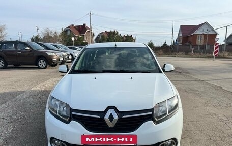 Renault Logan II, 2016 год, 785 000 рублей, 3 фотография