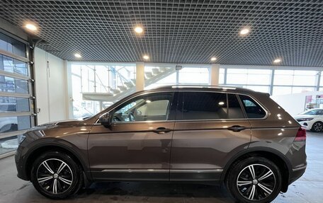 Volkswagen Tiguan II, 2018 год, 2 675 000 рублей, 6 фотография