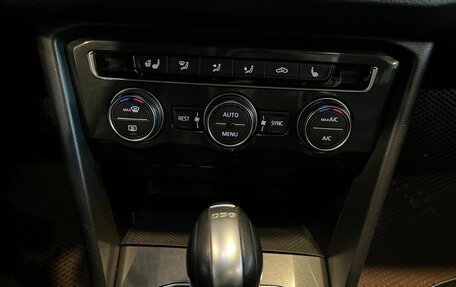 Volkswagen Tiguan II, 2018 год, 2 675 000 рублей, 15 фотография