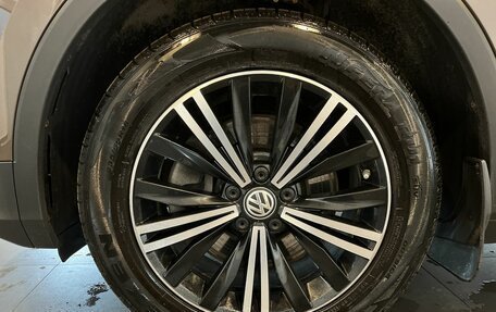 Volkswagen Tiguan II, 2018 год, 2 675 000 рублей, 20 фотография