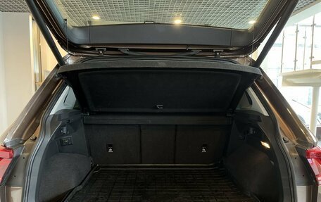 Volkswagen Tiguan II, 2018 год, 2 675 000 рублей, 18 фотография