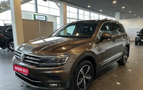 Volkswagen Tiguan II, 2018 год, 2 675 000 рублей, 7 фотография