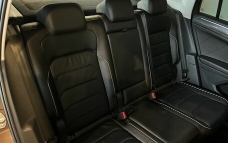 Volkswagen Tiguan II, 2018 год, 2 675 000 рублей, 36 фотография