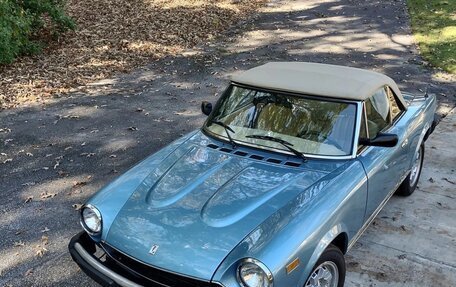 Fiat 124 Sport Spider I рестайлинг, 1984 год, 12 000 000 рублей, 14 фотография