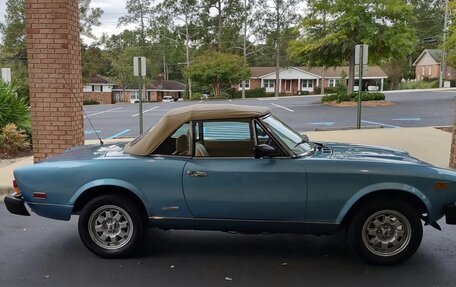 Fiat 124 Sport Spider I рестайлинг, 1984 год, 12 000 000 рублей, 7 фотография