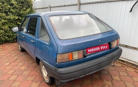 ИЖ 2126 «Ода», 2004 год, 120 000 рублей, 2 фотография