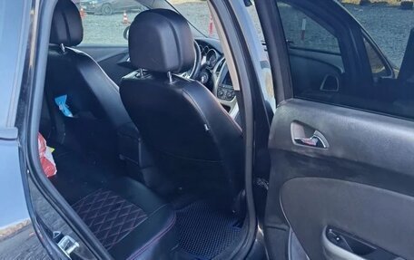 Opel Astra J, 2011 год, 630 000 рублей, 11 фотография