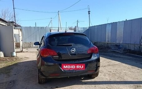 Opel Astra J, 2011 год, 630 000 рублей, 5 фотография