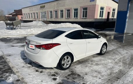 Hyundai Elantra V, 2013 год, 950 000 рублей, 7 фотография