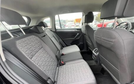 Volkswagen Tiguan II, 2022 год, 2 172 000 рублей, 8 фотография