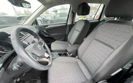 Volkswagen Tiguan II, 2022 год, 2 172 000 рублей, 7 фотография