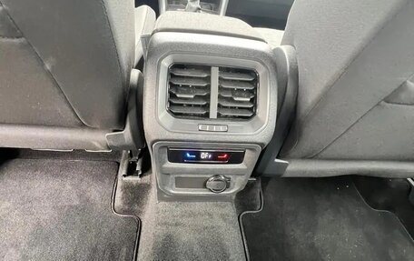 Volkswagen Tiguan II, 2022 год, 2 172 000 рублей, 9 фотография