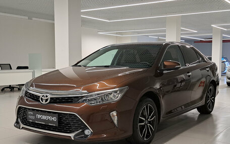 Toyota Camry, 2017 год, 2 100 000 рублей, 5 фотография