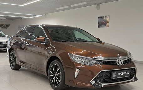 Toyota Camry, 2017 год, 2 100 000 рублей, 7 фотография