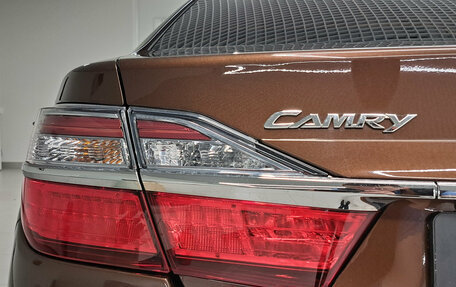 Toyota Camry, 2017 год, 2 100 000 рублей, 13 фотография