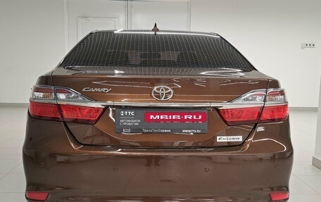 Toyota Camry, 2017 год, 2 100 000 рублей, 10 фотография