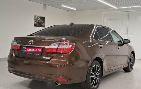 Toyota Camry, 2017 год, 2 100 000 рублей, 9 фотография