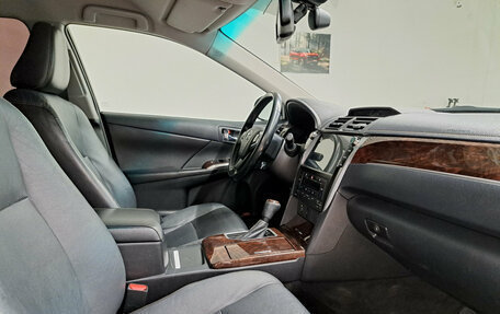 Toyota Camry, 2017 год, 2 100 000 рублей, 15 фотография